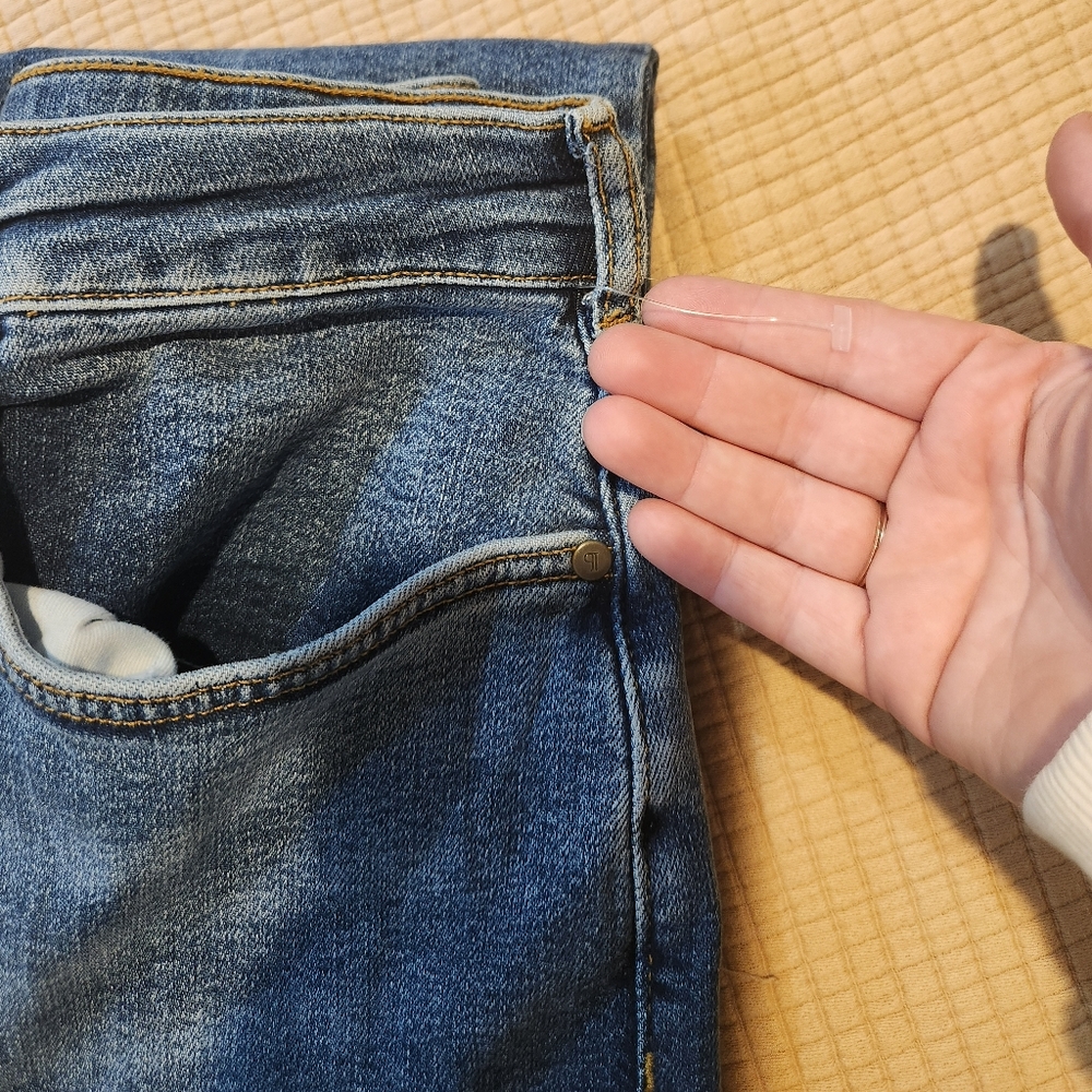 NWOT Pilcro Jeans Size 32. Very Flattering Style! - Picture 6 of 6